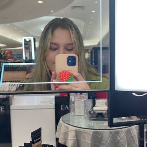 Meet your Posher, Kya